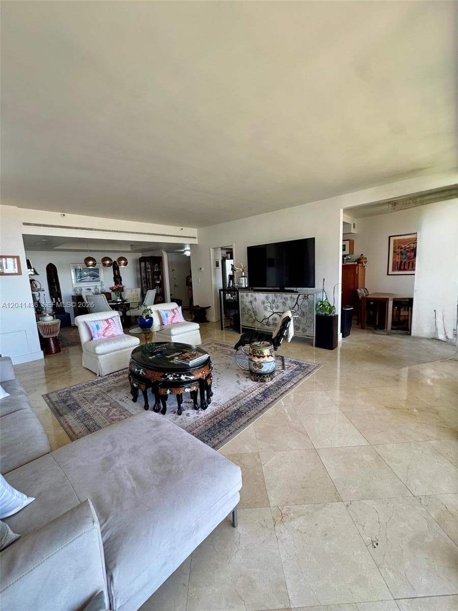 19500 Turnberry Way 15F photo 3
