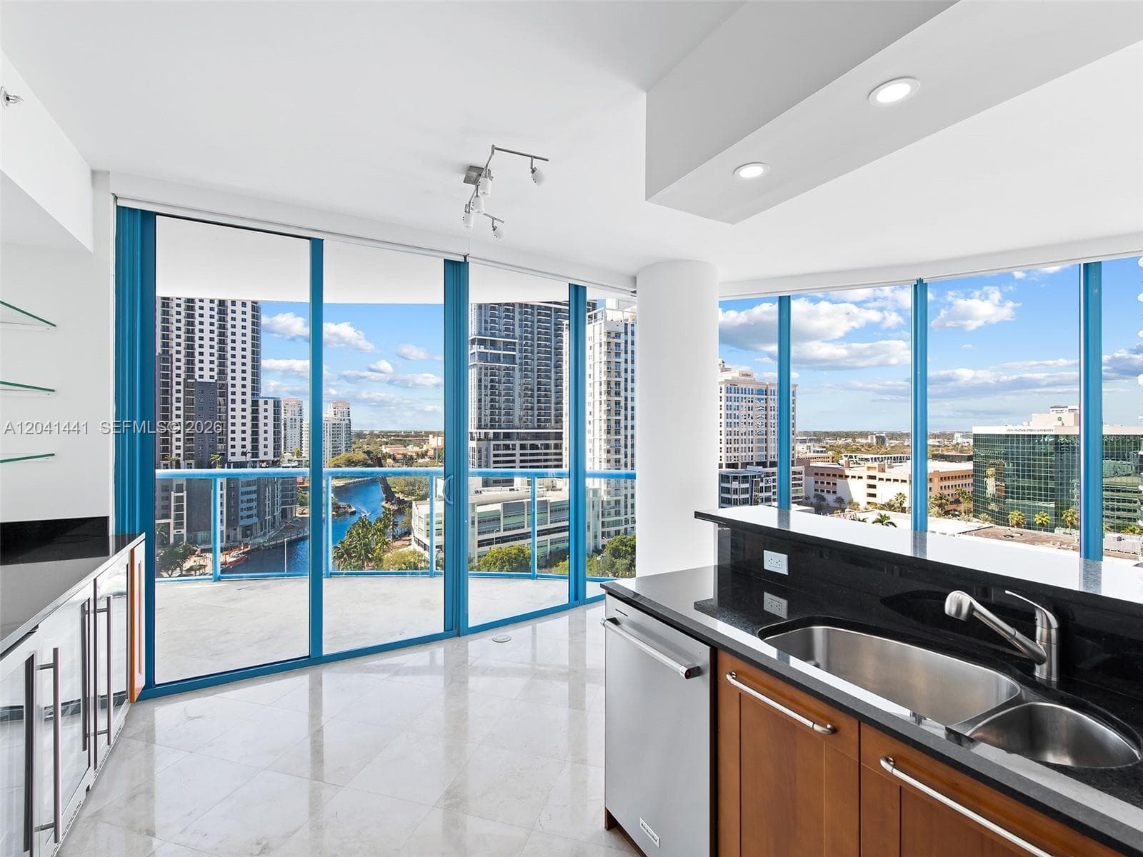 333 Las Olas Way 1502 photo 8
