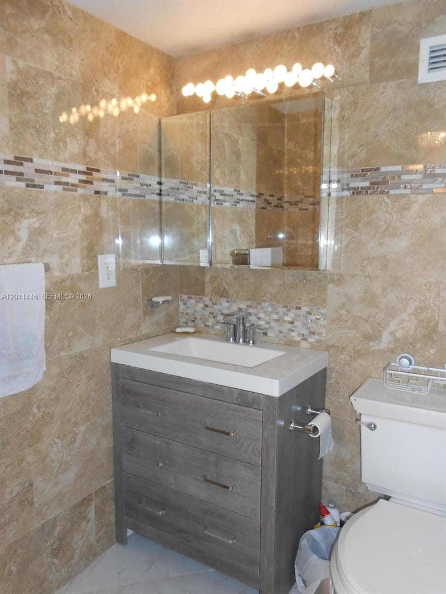 2501 S Ocean Dr 327 photo 19