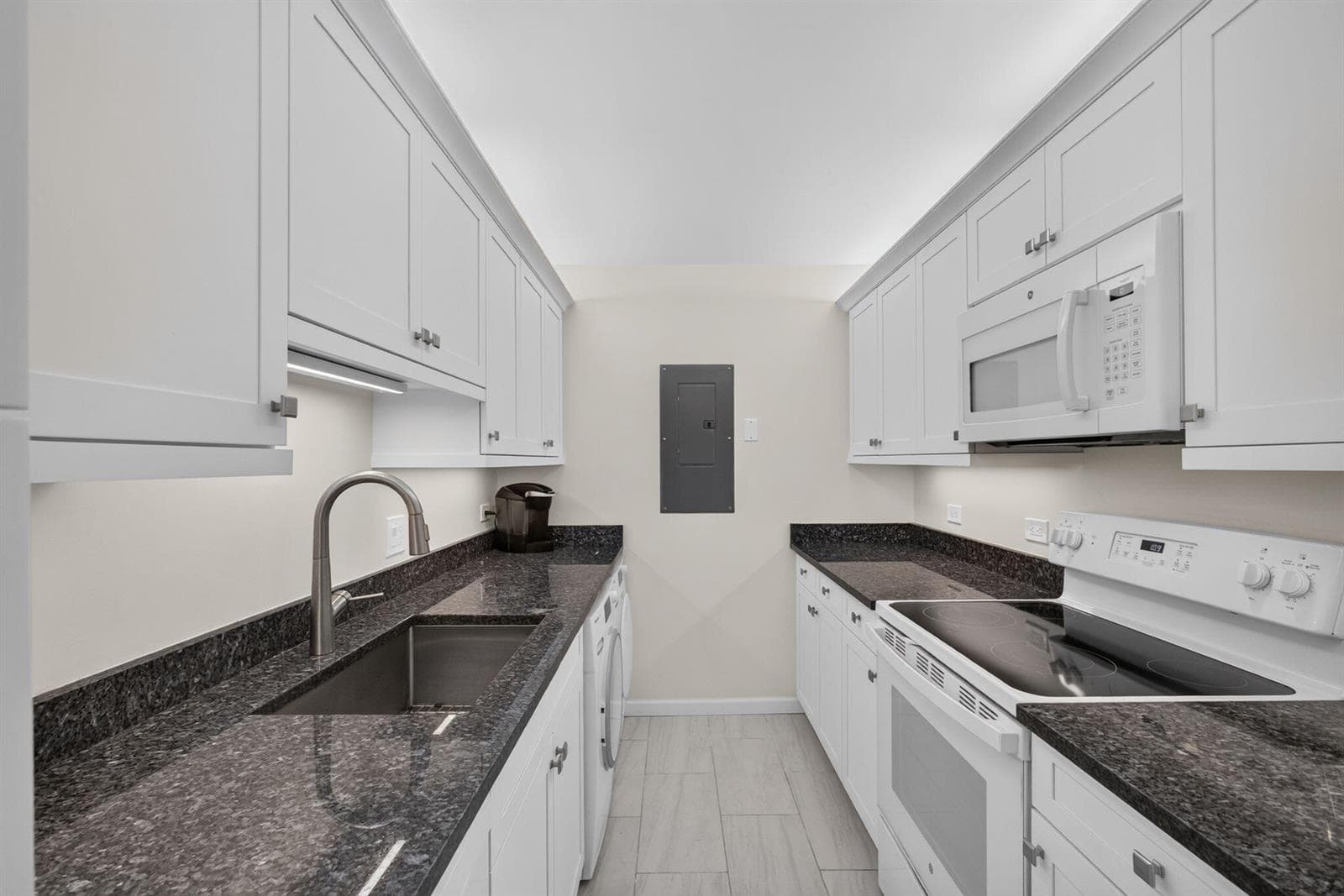 1208 Marine Way 205 photo 4