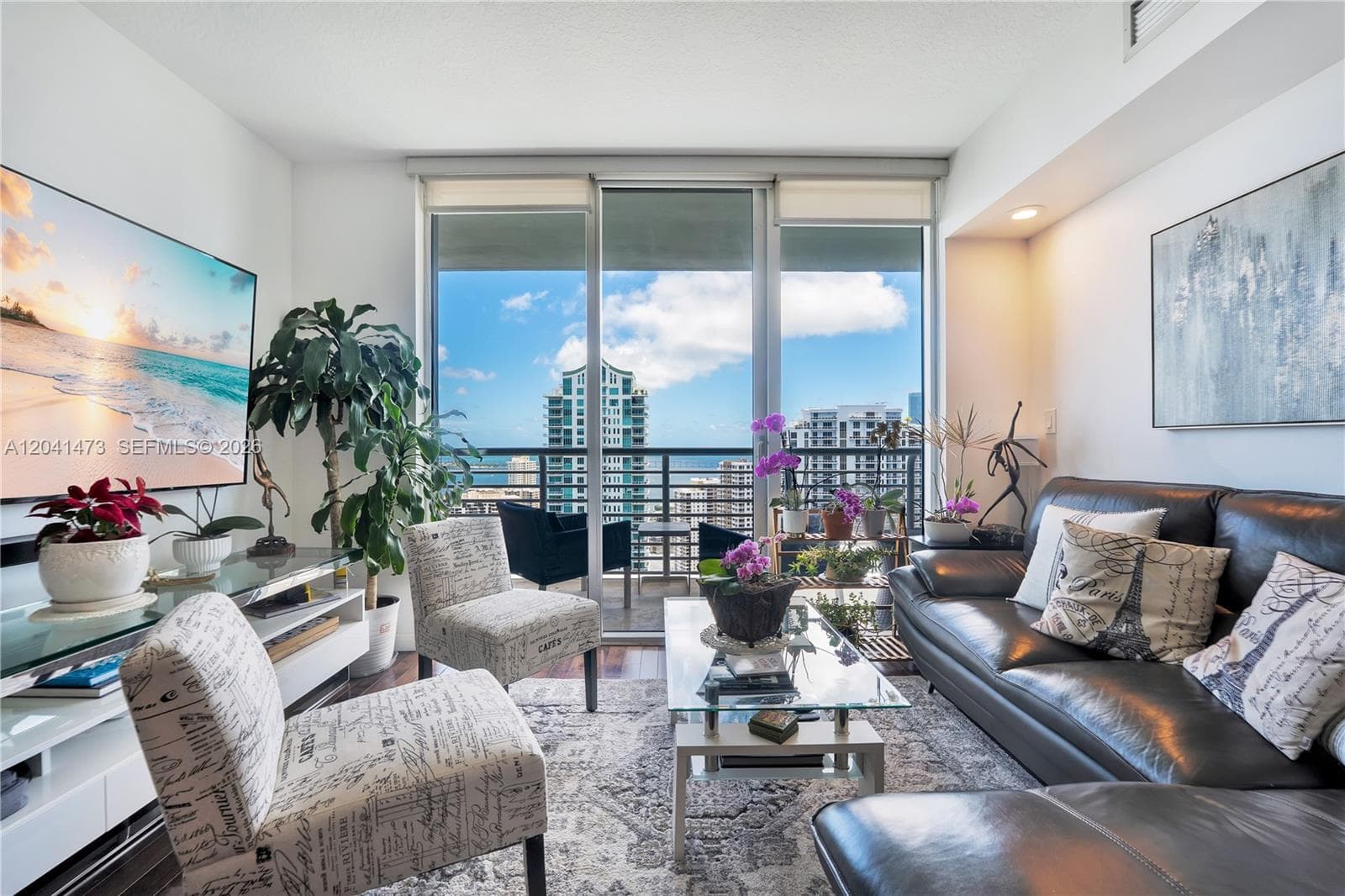 325 S Biscayne Blvd 3921 photo 9