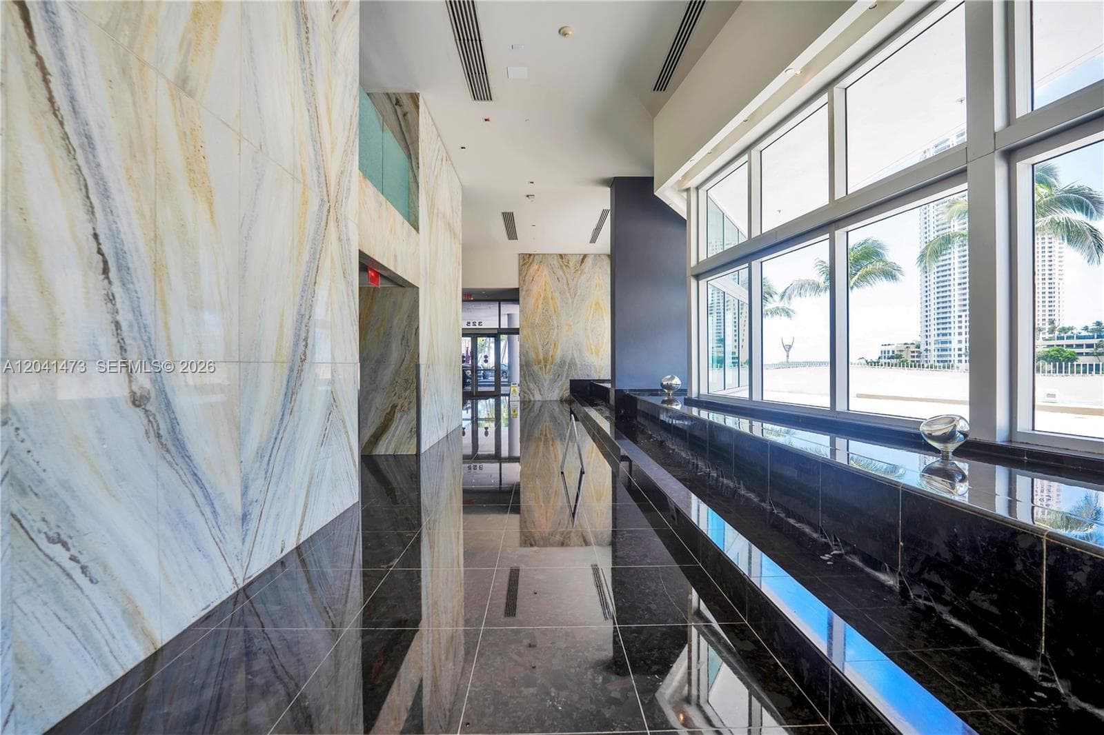 325 S Biscayne Blvd 3921 photo 24