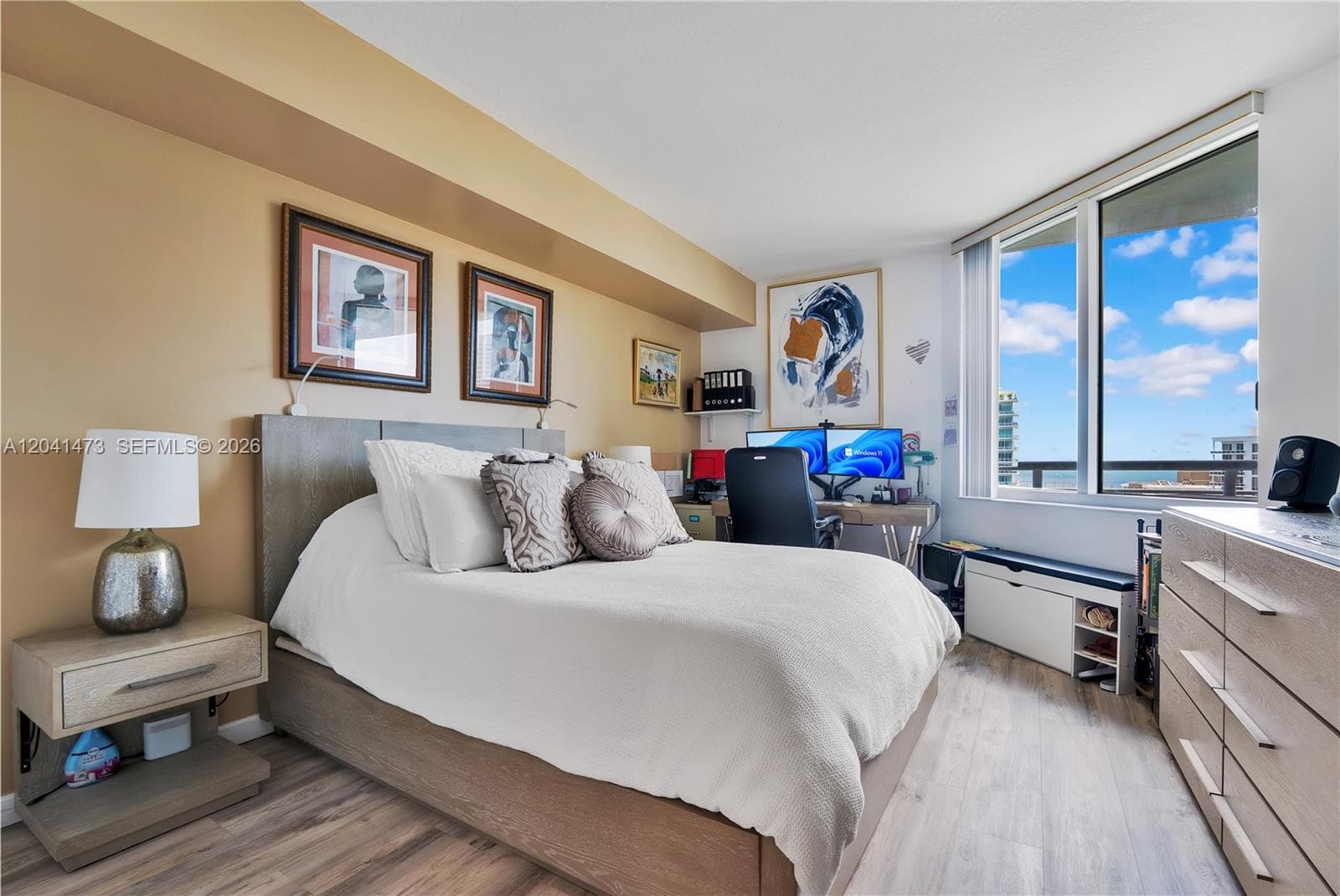 325 S Biscayne Blvd 3921 photo 11
