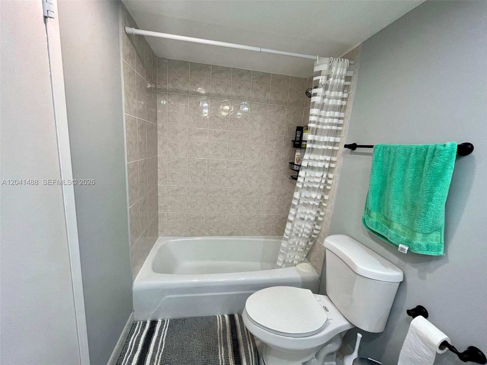 250 174th St 2301 photo 17