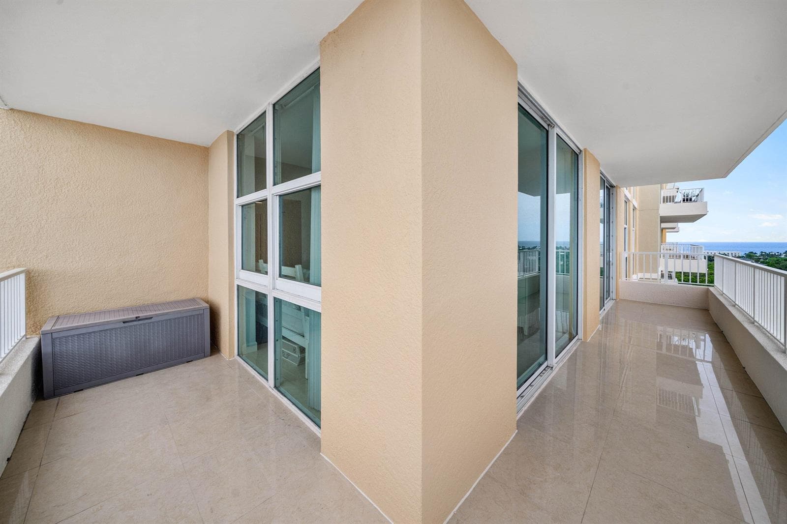 625 Casa Loma Boulevard 1408 photo 18