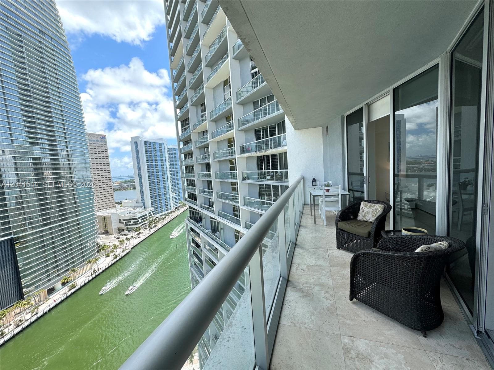 475 Brickell Ave 2512 photo 6