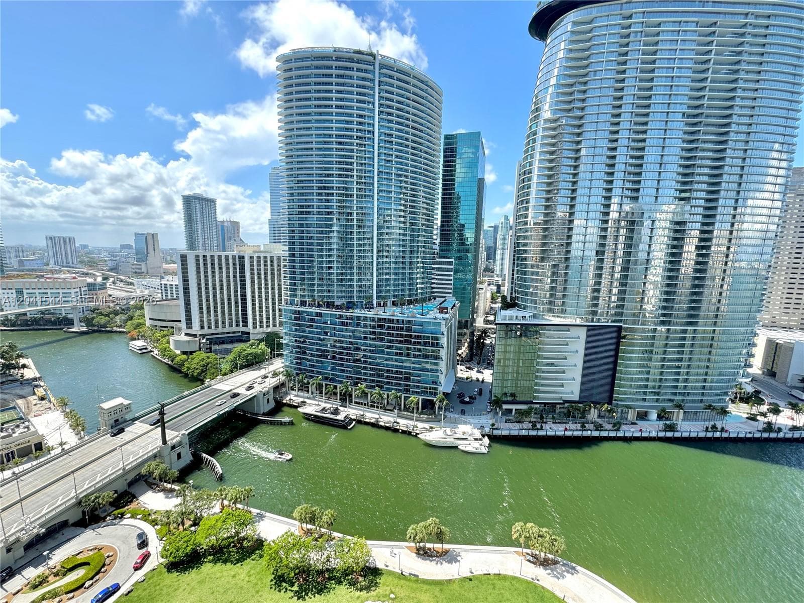 475 Brickell Ave 2512 photo 1