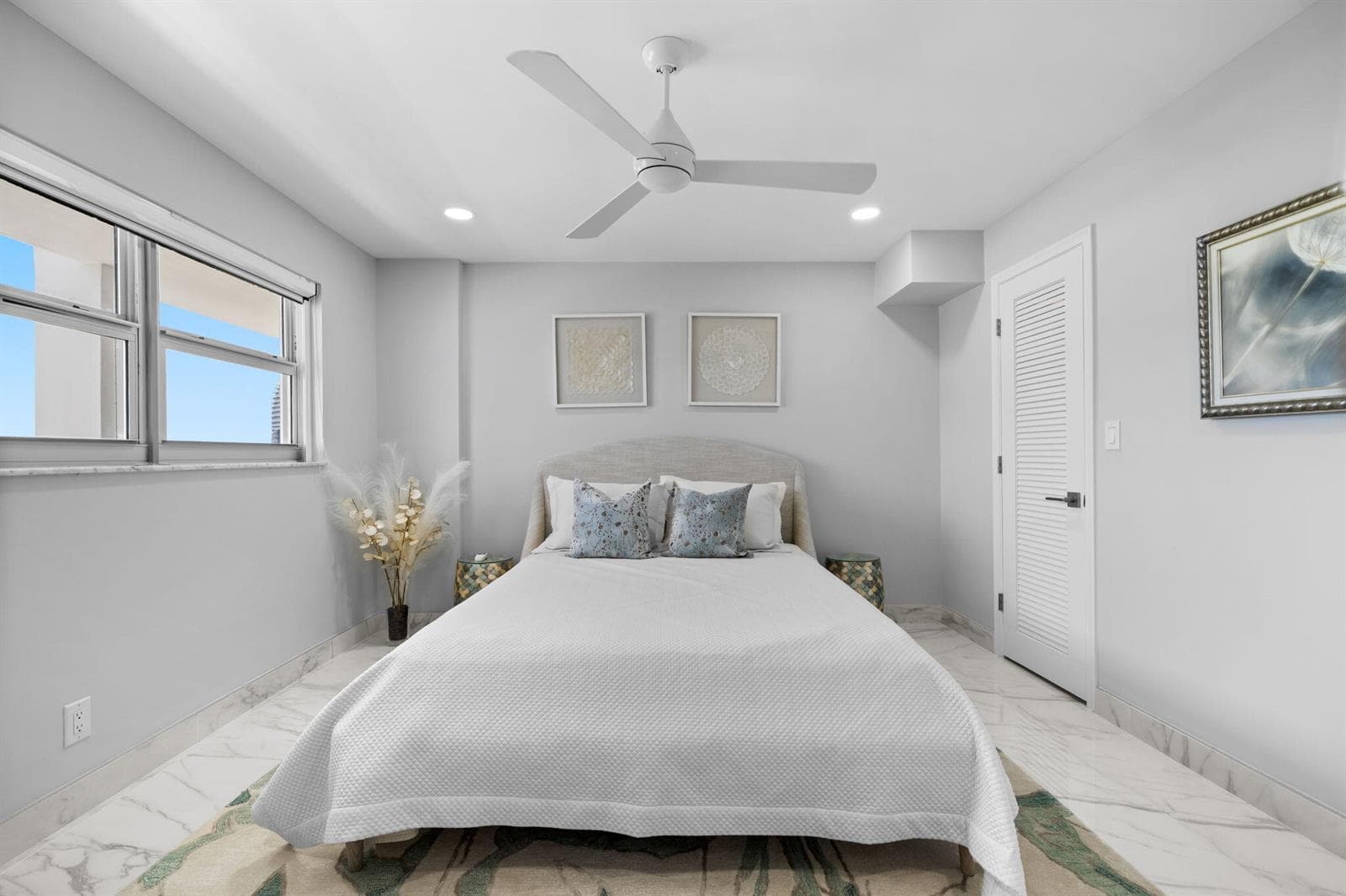 511 Bayshore Drive 910 photo 16