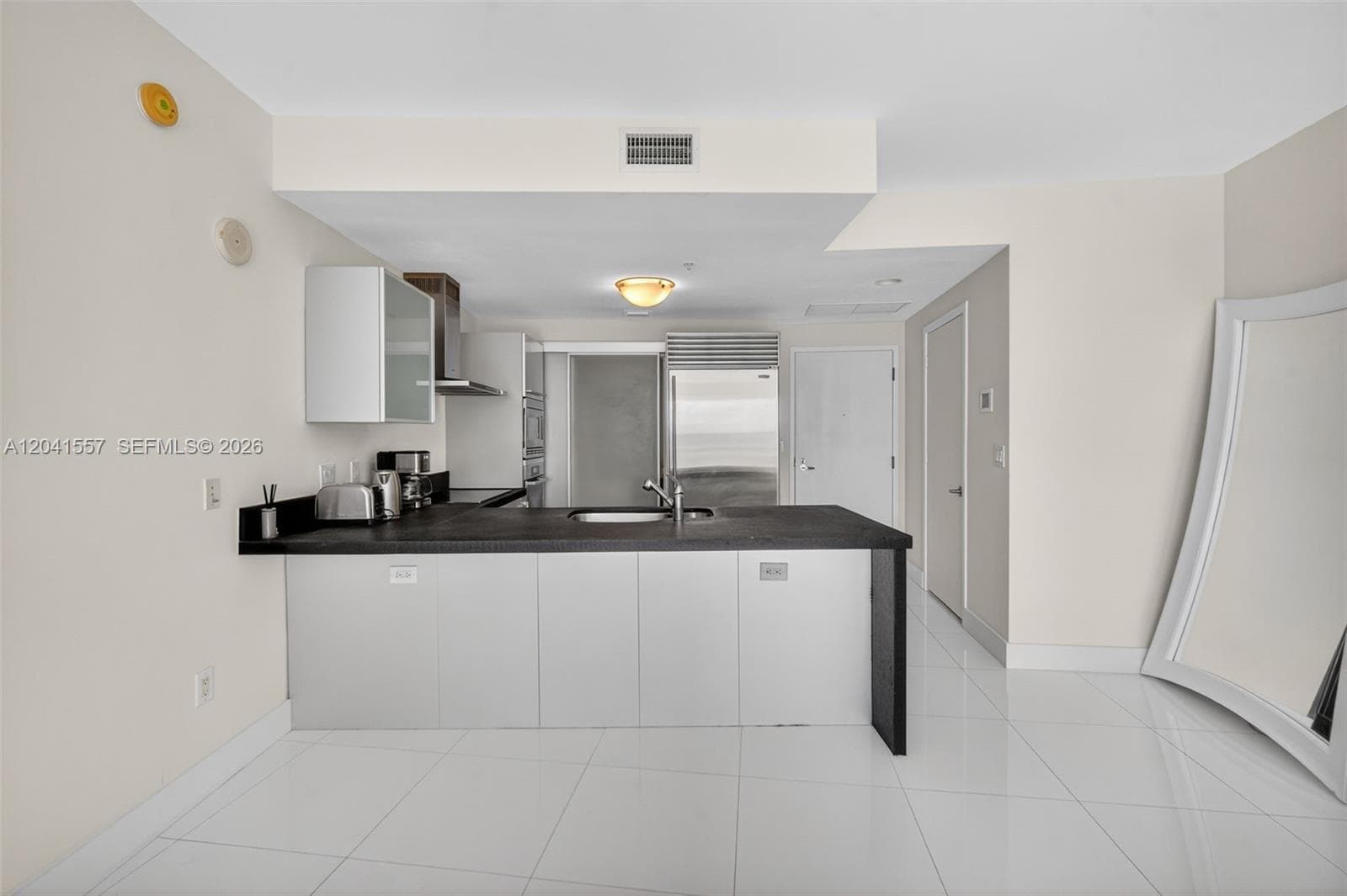 18201 Collins Ave 2008 photo 13