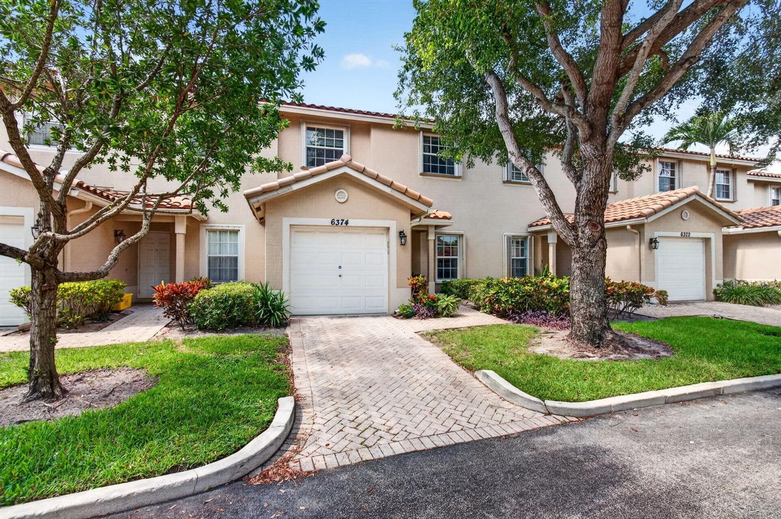 6374 Park Lake Circle photo 4
