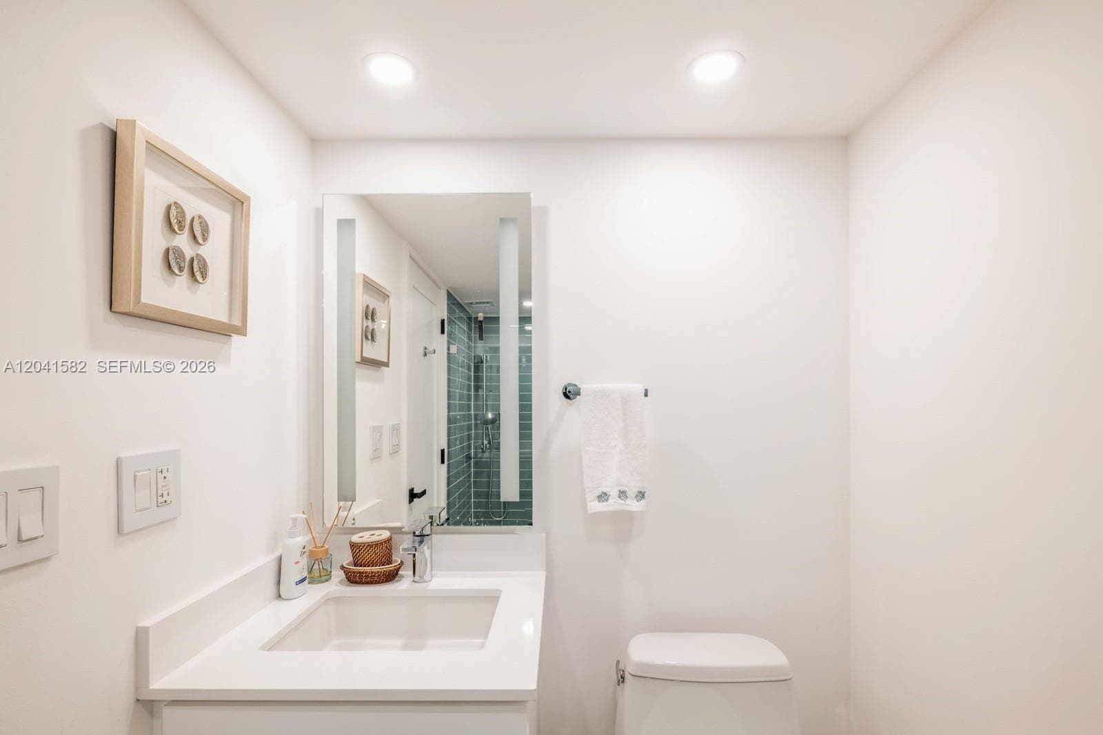 6423 Collins Ave 203 photo 10