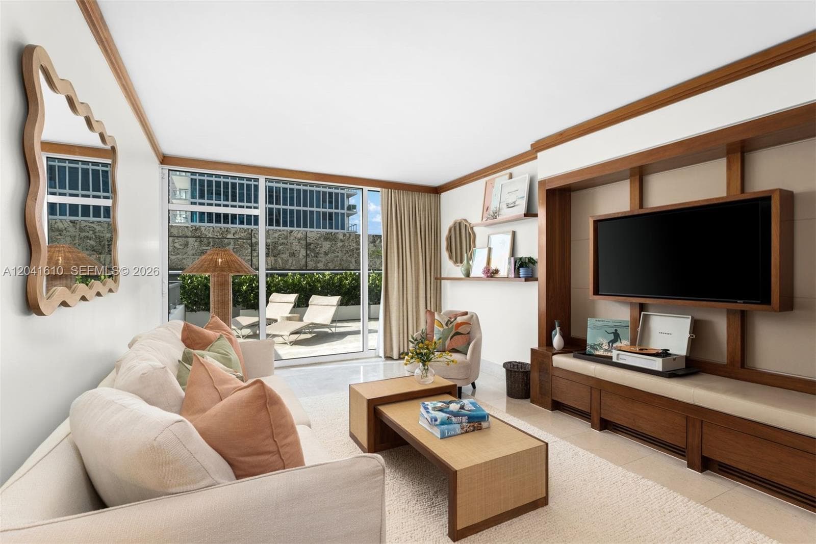 6801 Collins Ave DOOR 606 photo 3