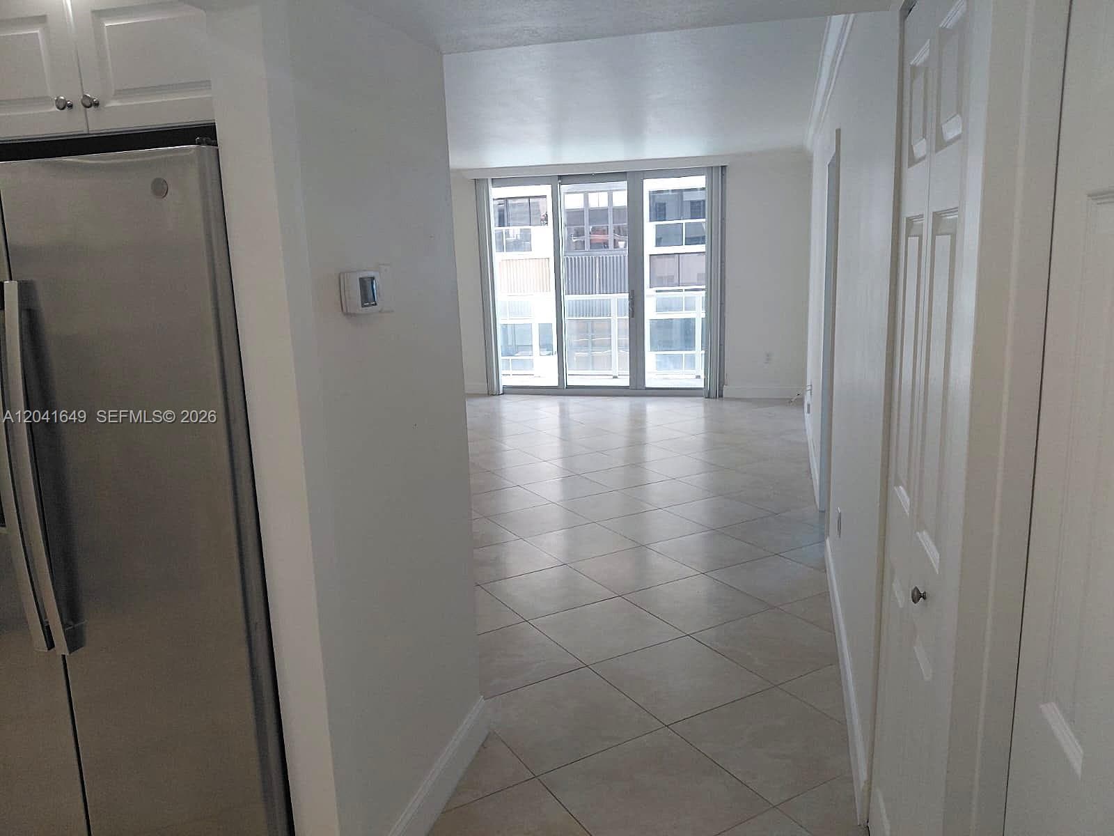 5701 Collins Ave 619 photo 4