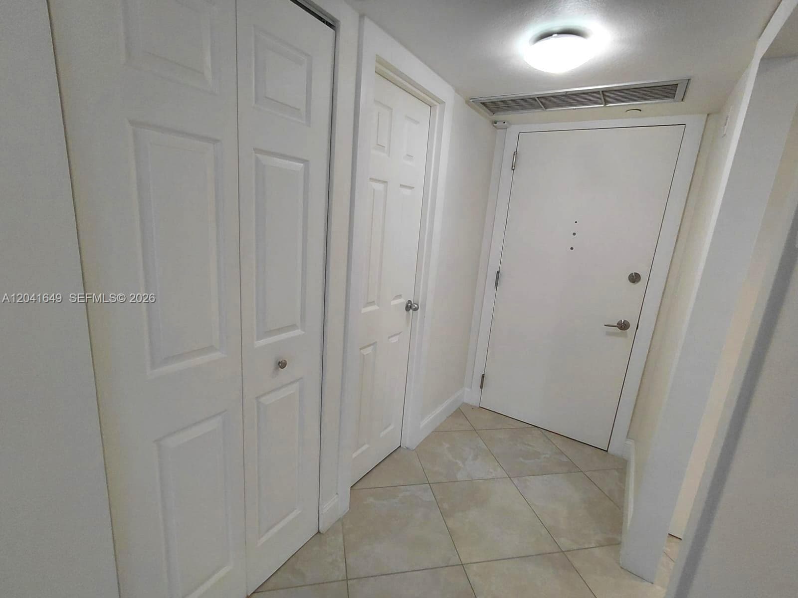 5701 Collins Ave 619 photo 8