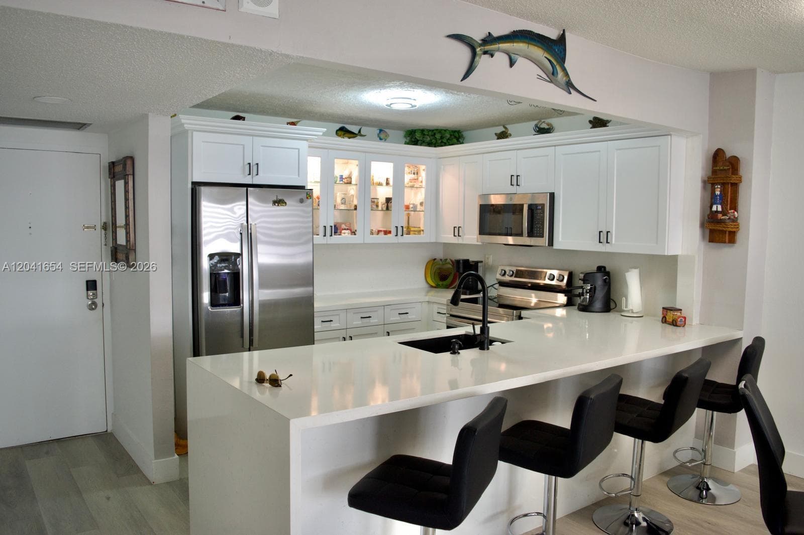 3725 S Ocean Dr 423 photo 1