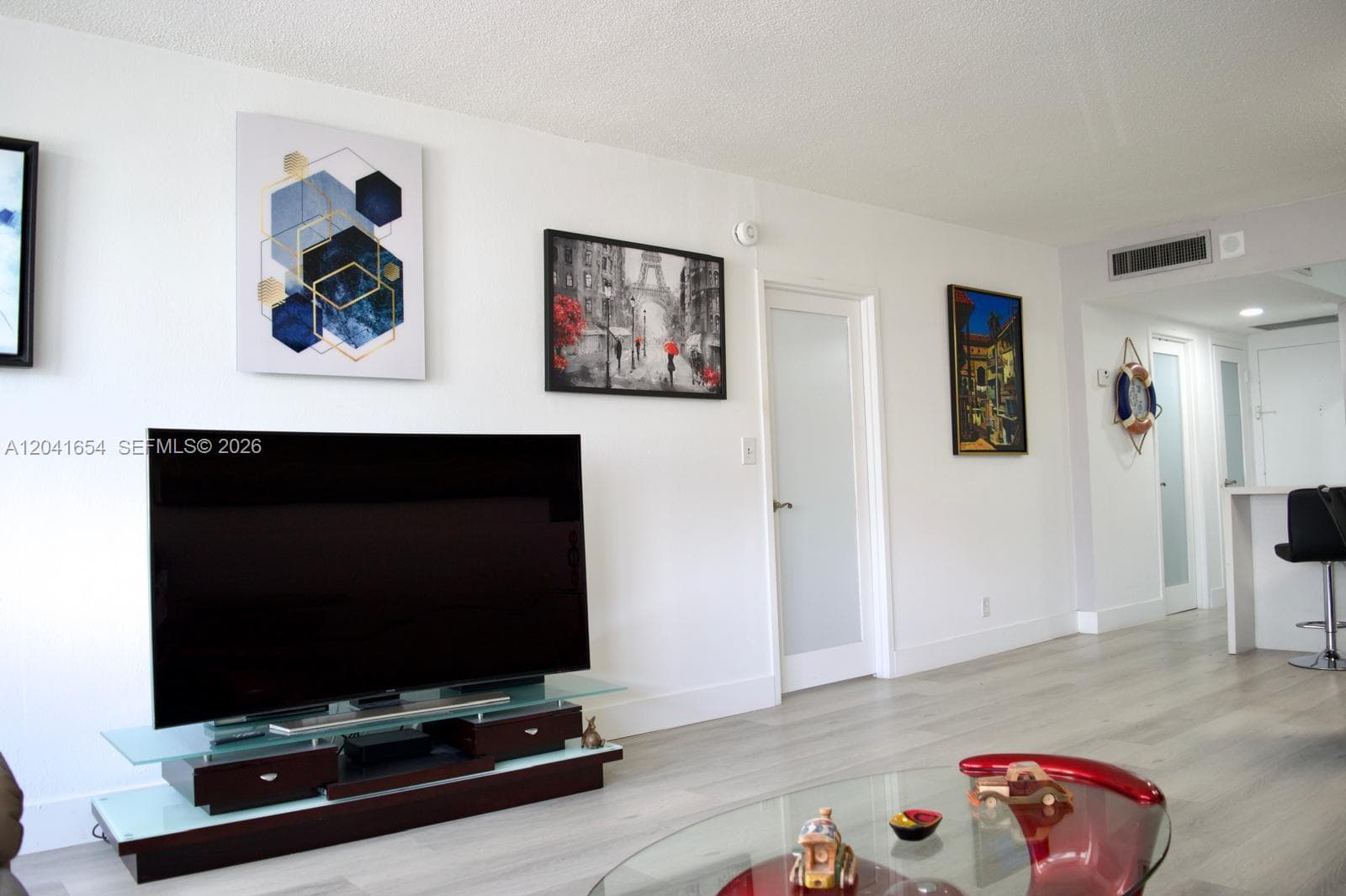 3725 S Ocean Dr 423 photo 4