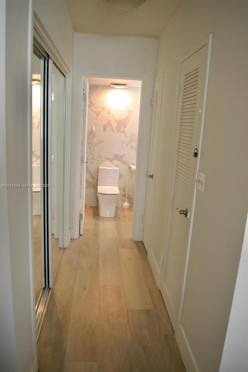 3725 S Ocean Dr 423 photo 8