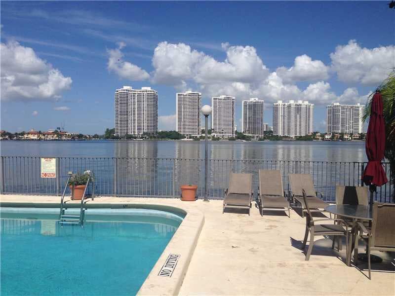 17500 N Bay Road S508 photo 2