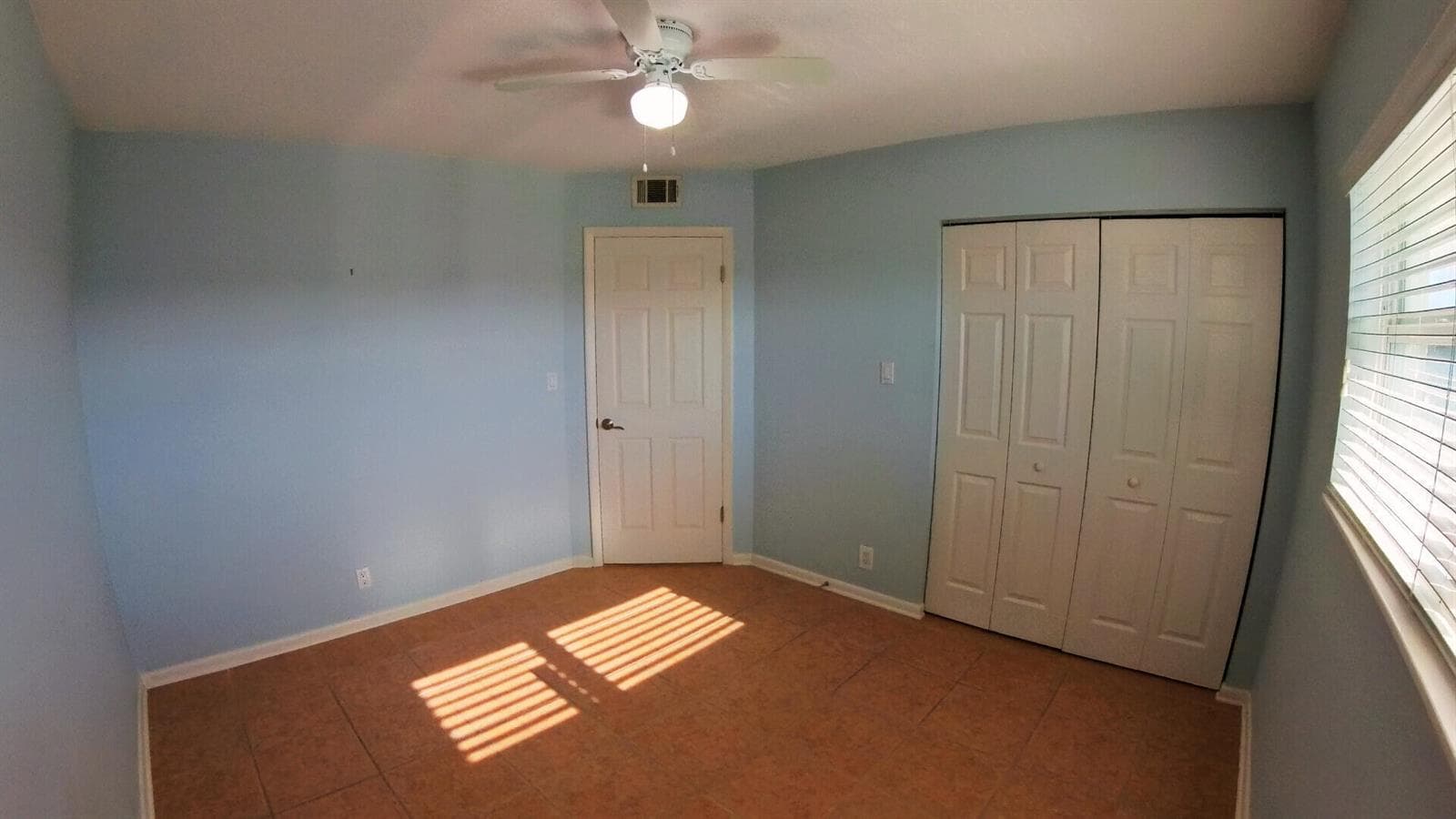 236 Castlewood Drive 202 photo 11