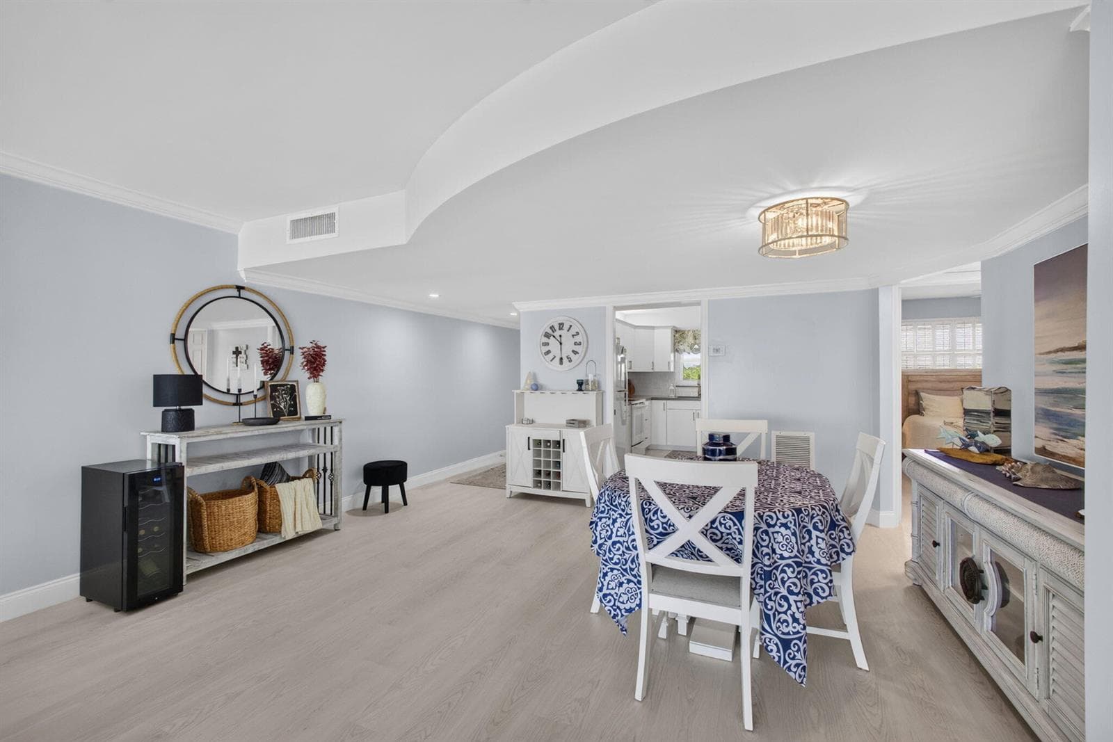 801 Lake Shore Drive 302 photo 13