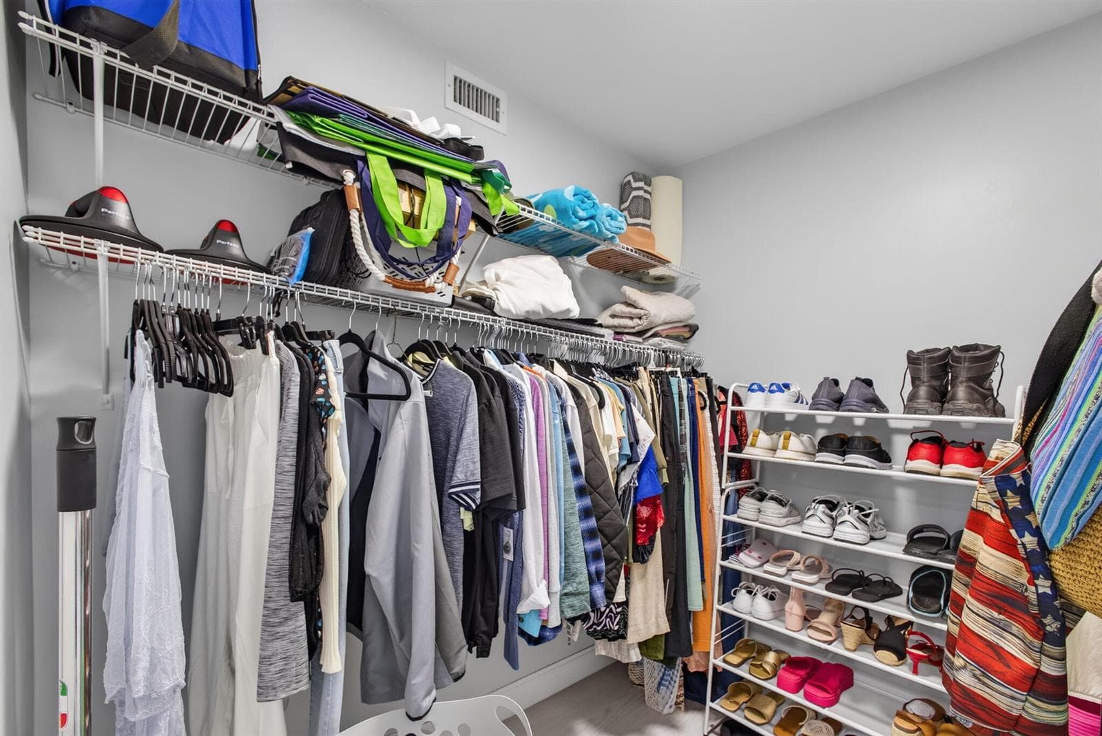 801 Lake Shore Drive 302 photo 22