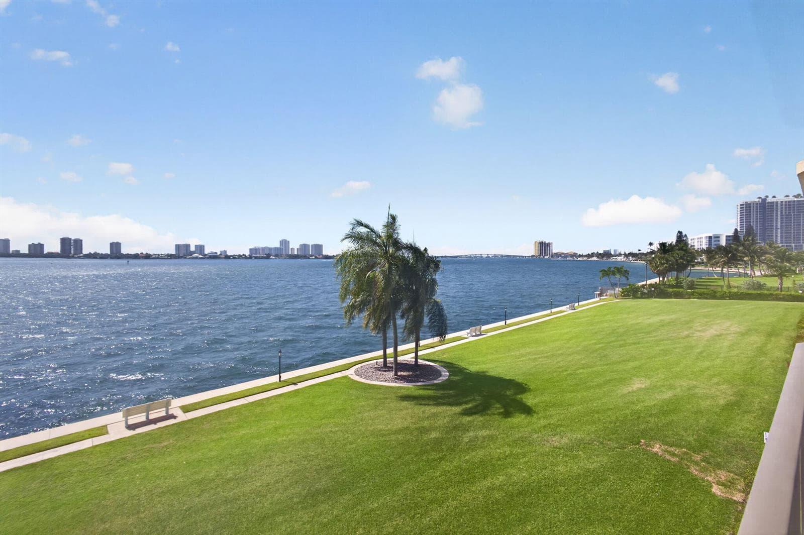801 Lake Shore Drive 302 photo 1
