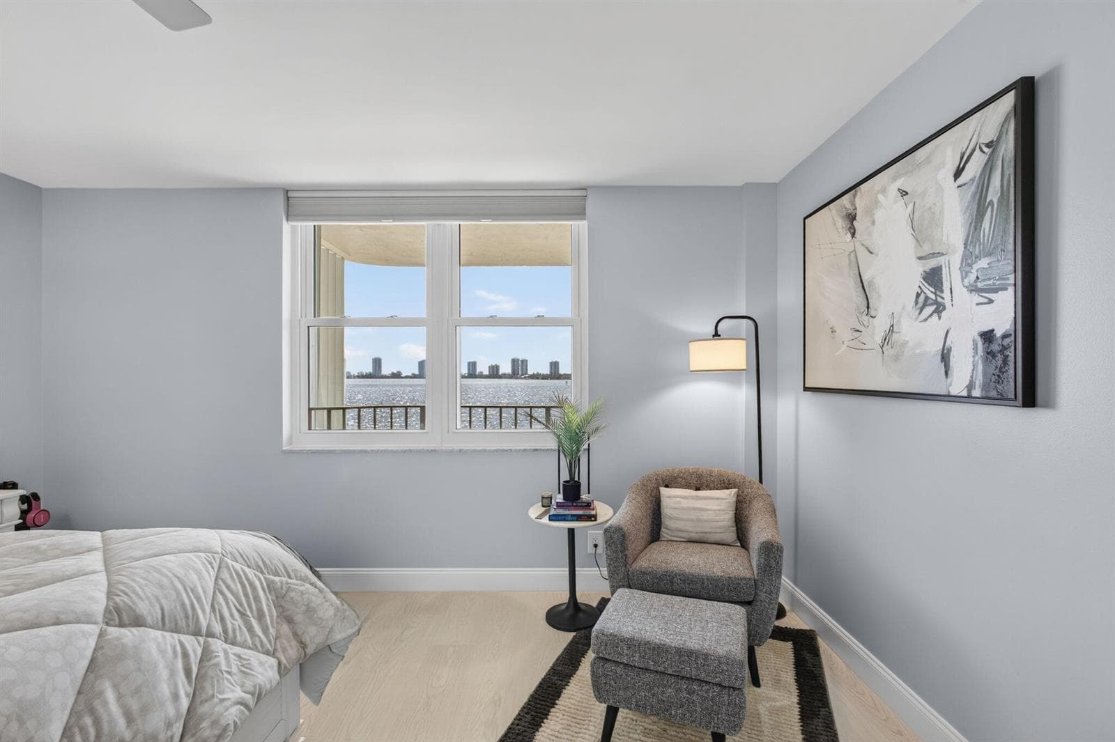 801 Lake Shore Drive 302 photo 20