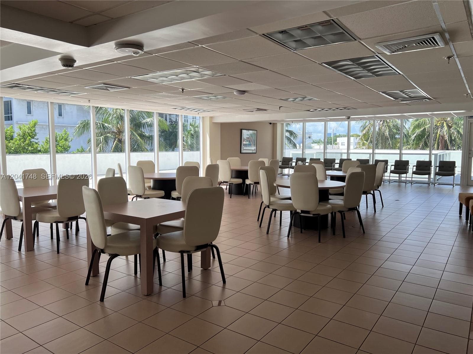 2401 Collins Ave 1009 photo 23