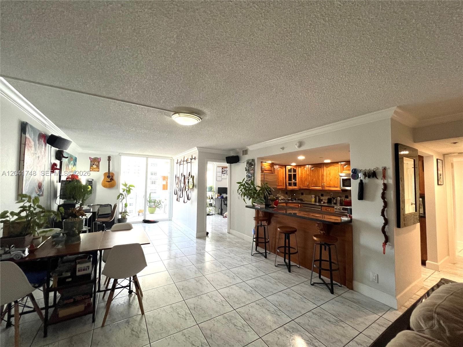 2401 Collins Ave 1009 photo 6