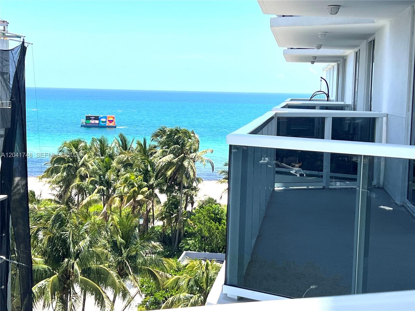 2401 Collins Ave 1009 photo 4