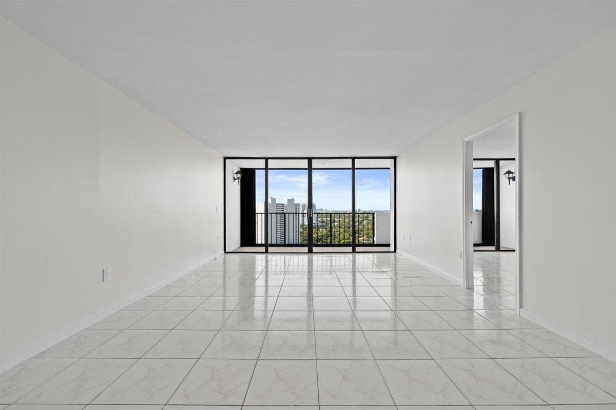 5600 N Flagler Drive 2304 photo 7