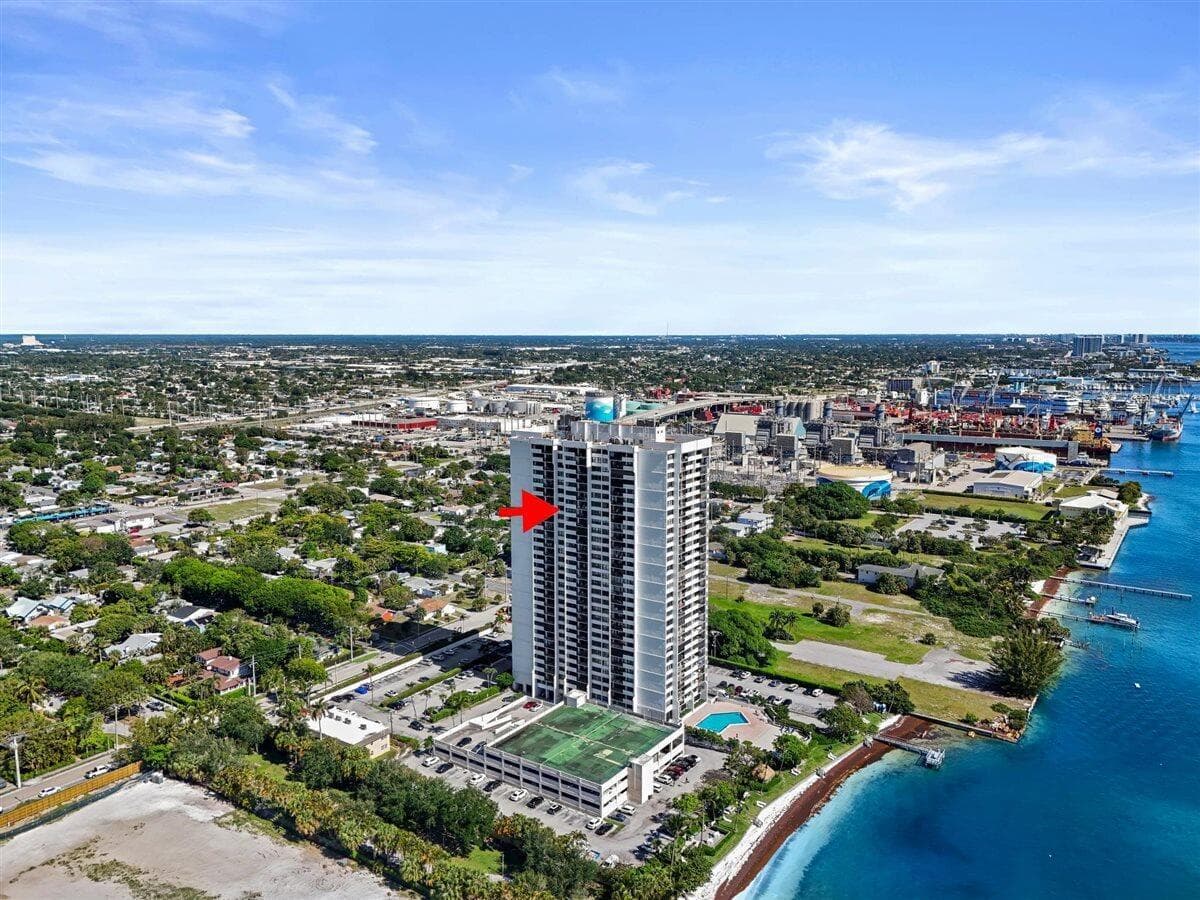 5600 N Flagler Drive 2304 photo 1