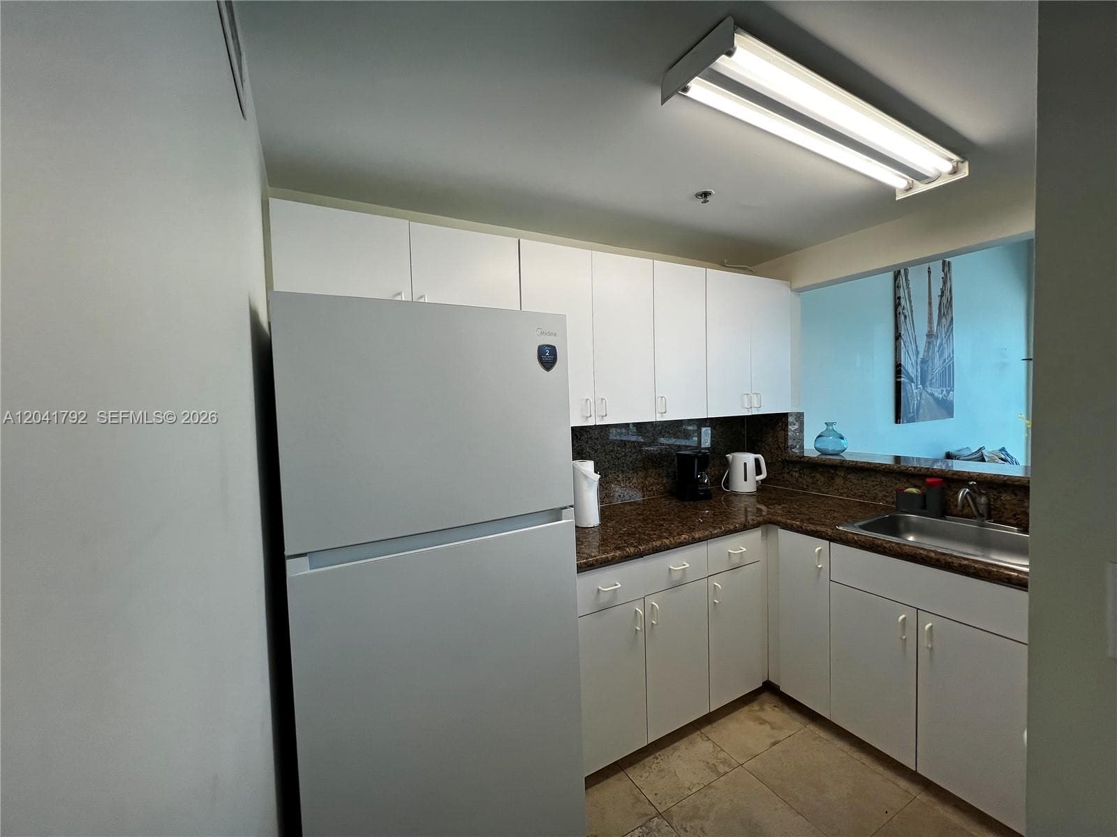 5445 Collins Ave L3 photo 9