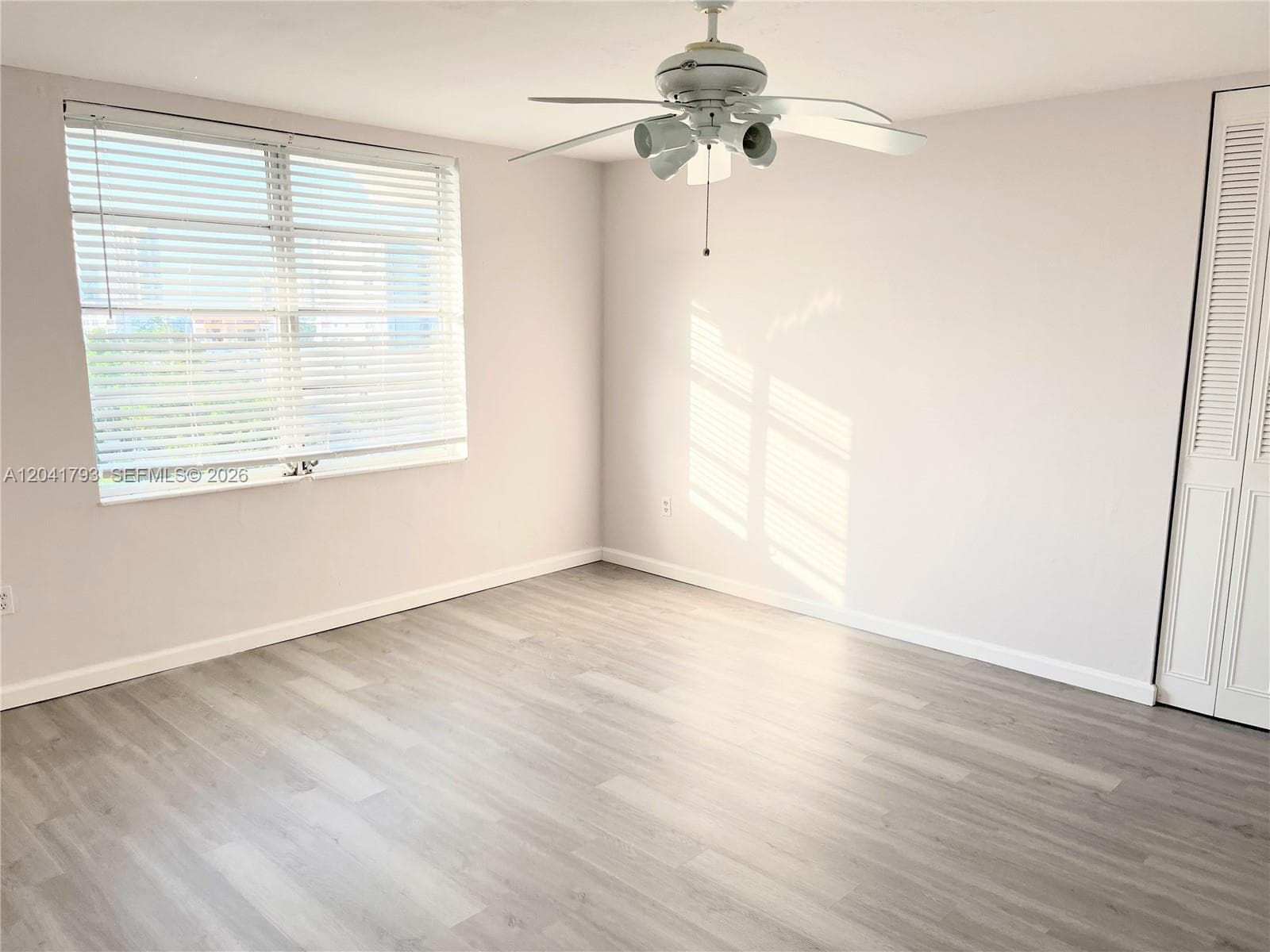 8024 Tatum Waterway Dr 6B photo 9
