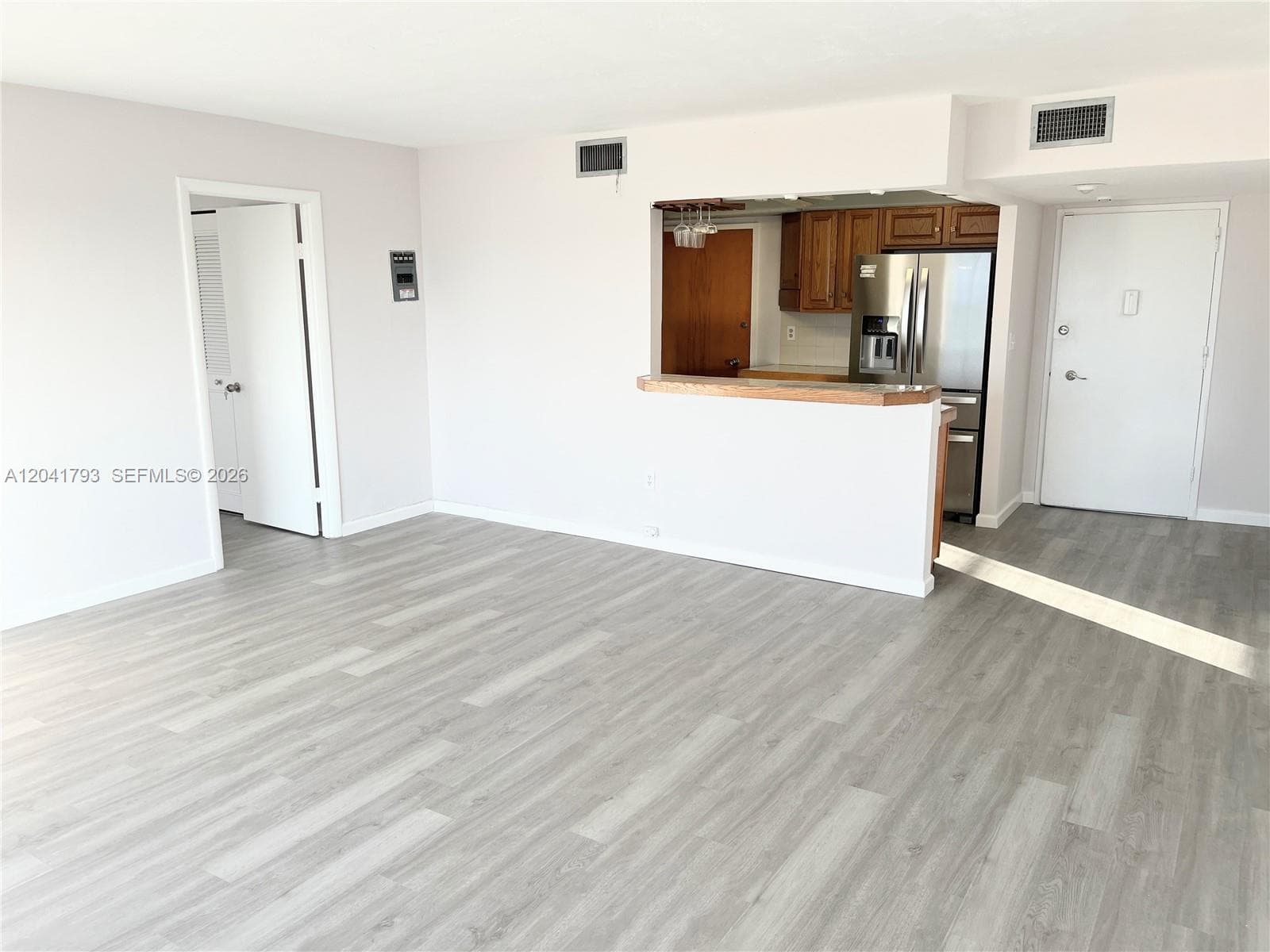 8024 Tatum Waterway Dr 6B photo 8