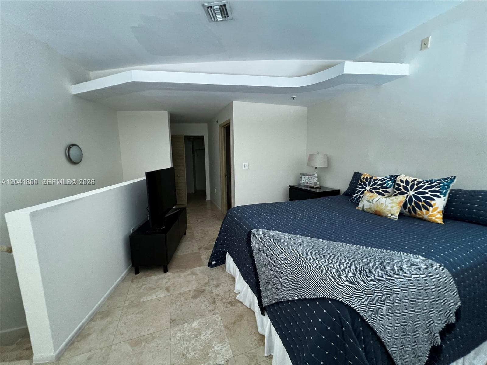 5445 Collins Ave L3 photo 15