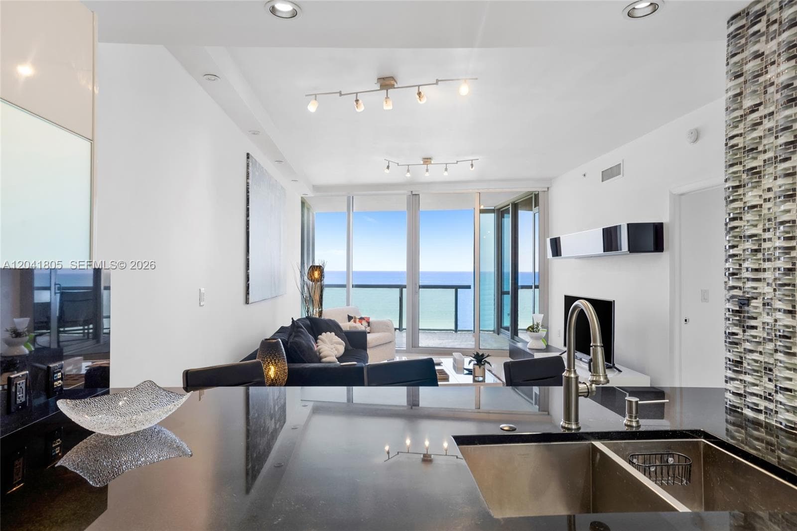 17121 Collins Ave 1406 photo 6