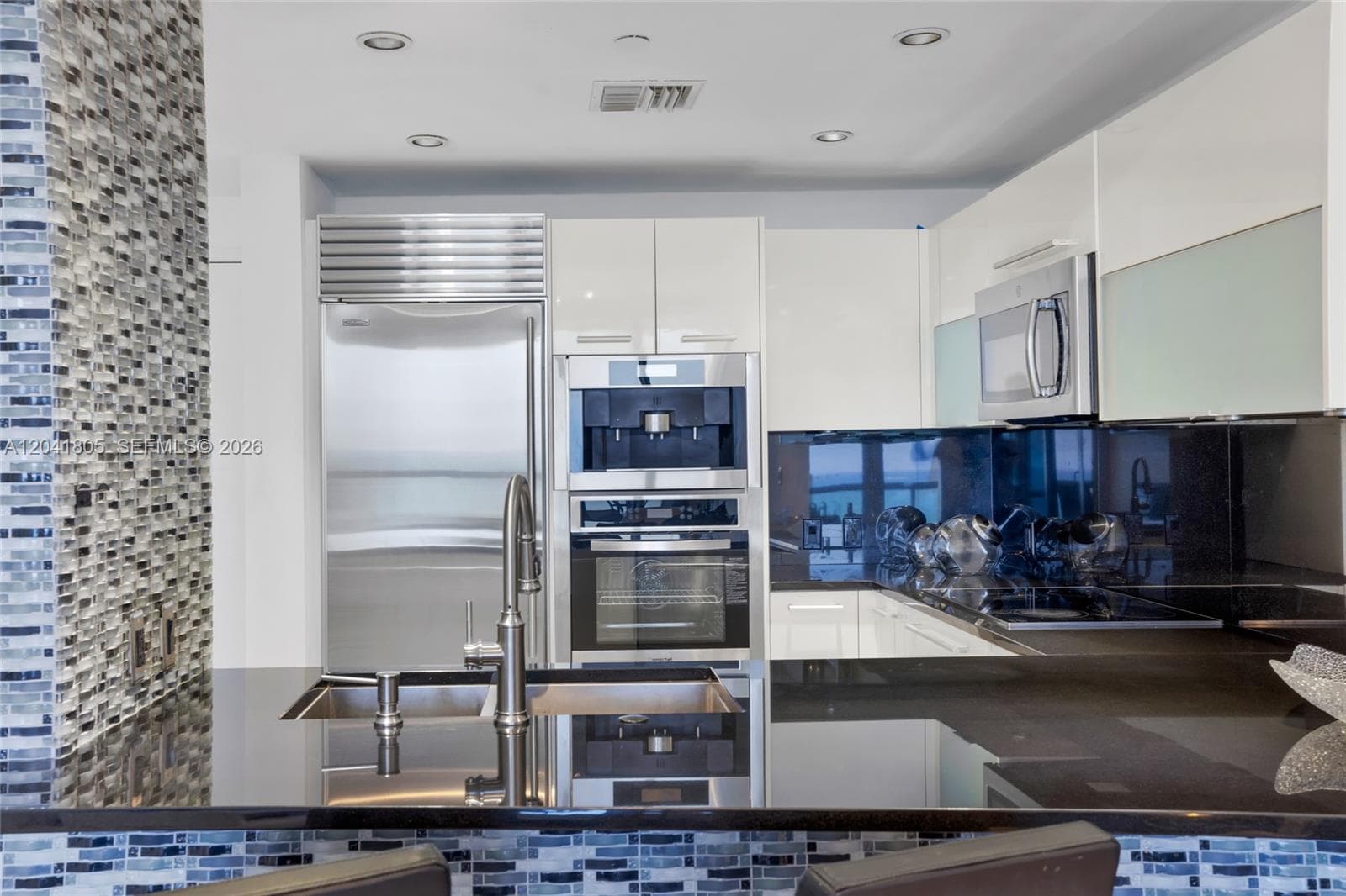 17121 Collins Ave 1406 photo 9