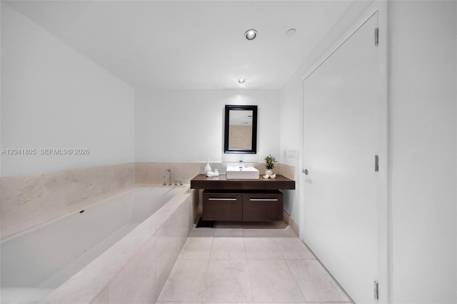 17121 Collins Ave 1406 photo 19