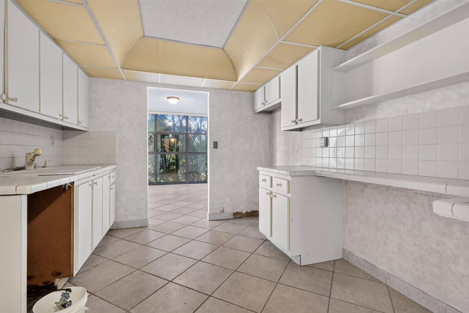 600 Parkview Drive 230 photo 6