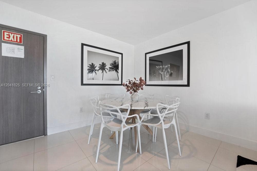 9261 E Bay Harbor Dr 507 photo 11