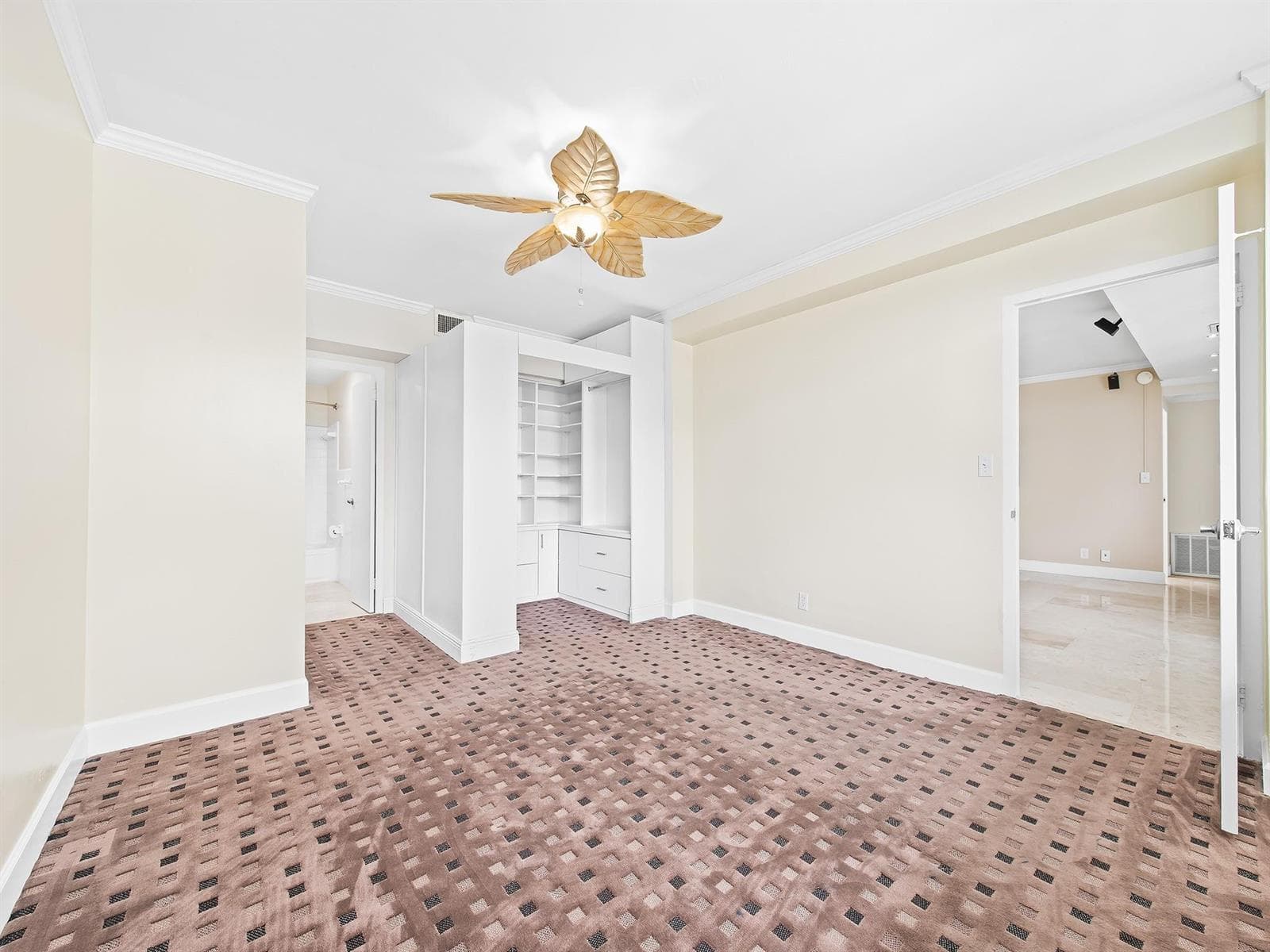 3233 NE 34th Street 1712 photo 10