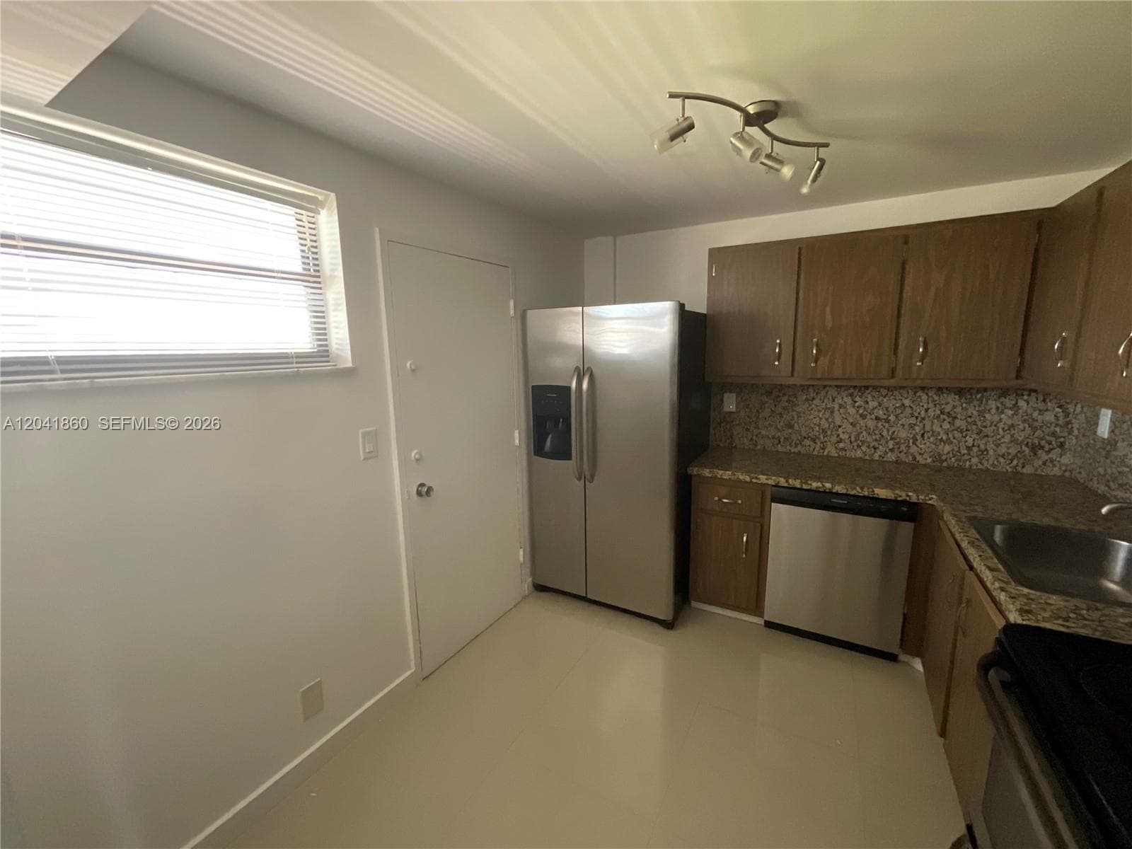 500 Three Islands Blvd 223 photo 20