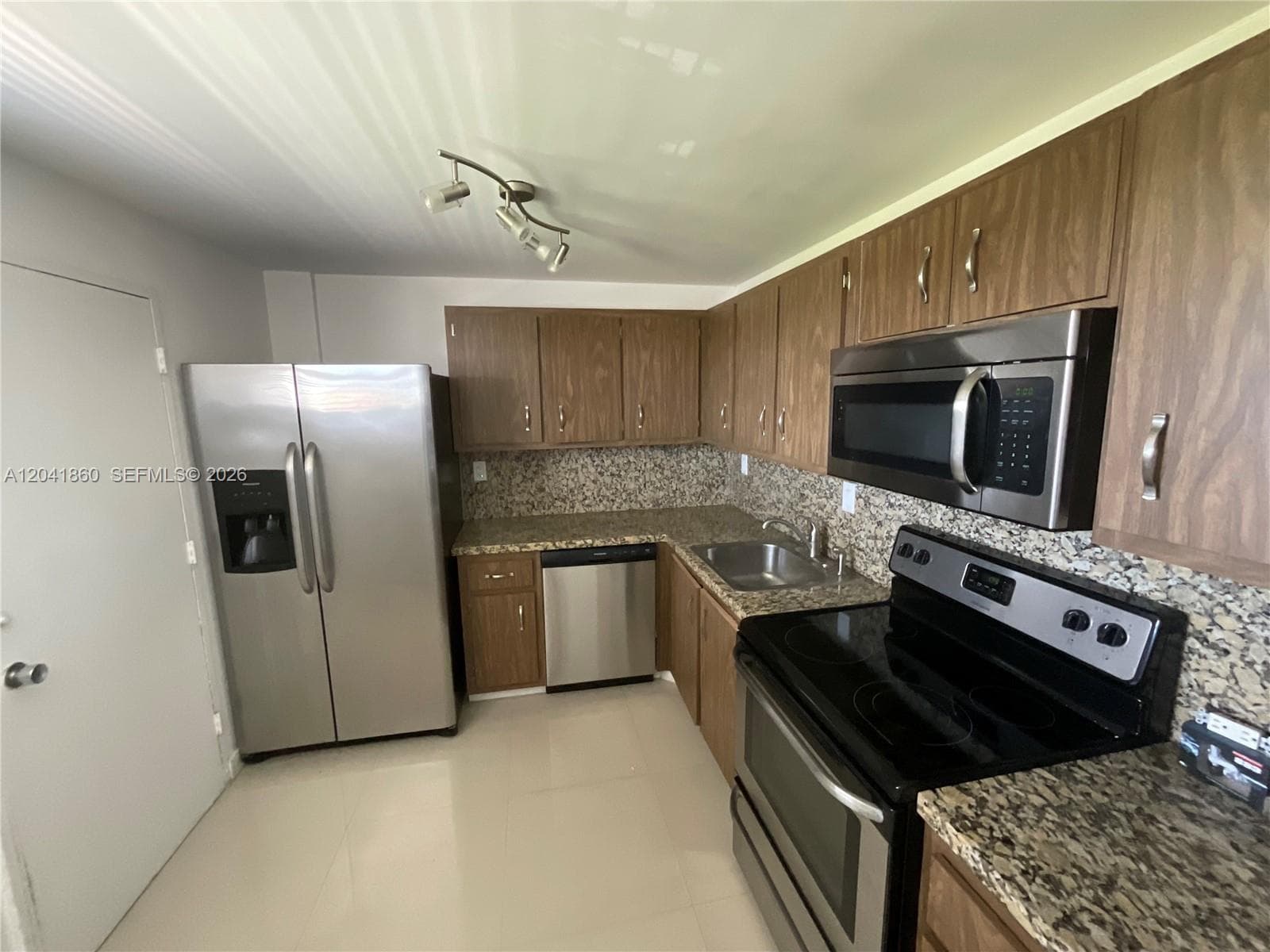 500 Three Islands Blvd 223 photo 19