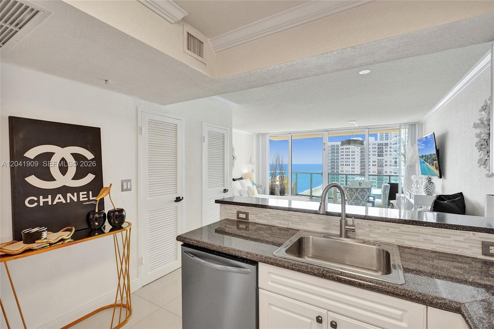 2501 S Ocean Dr 1212 (available Sep 2) photo 7