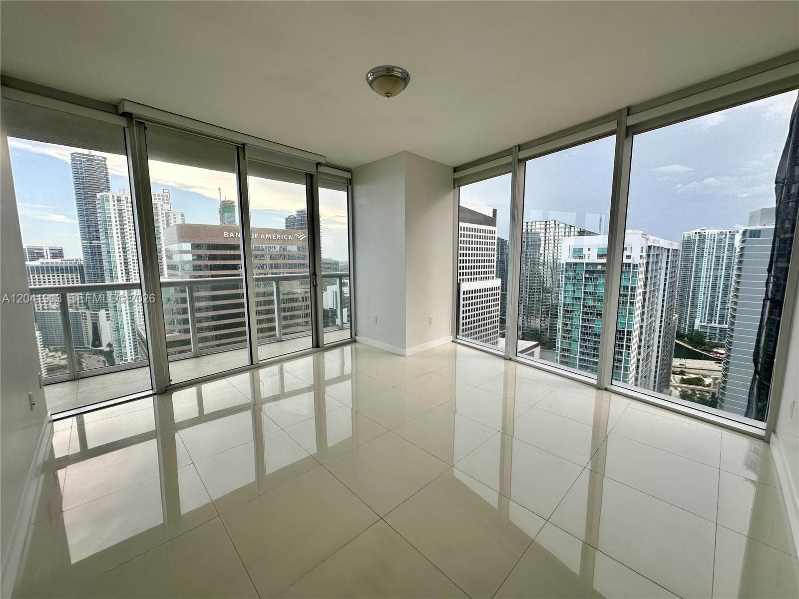 495 Brickell Ave 4011 photo 9