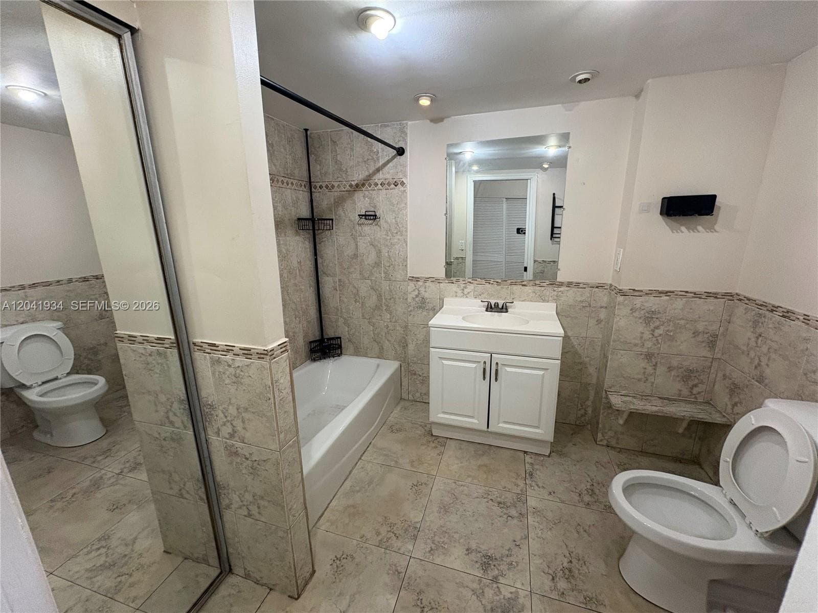 1075 NE Miami Gardens Dr 211 photo 12