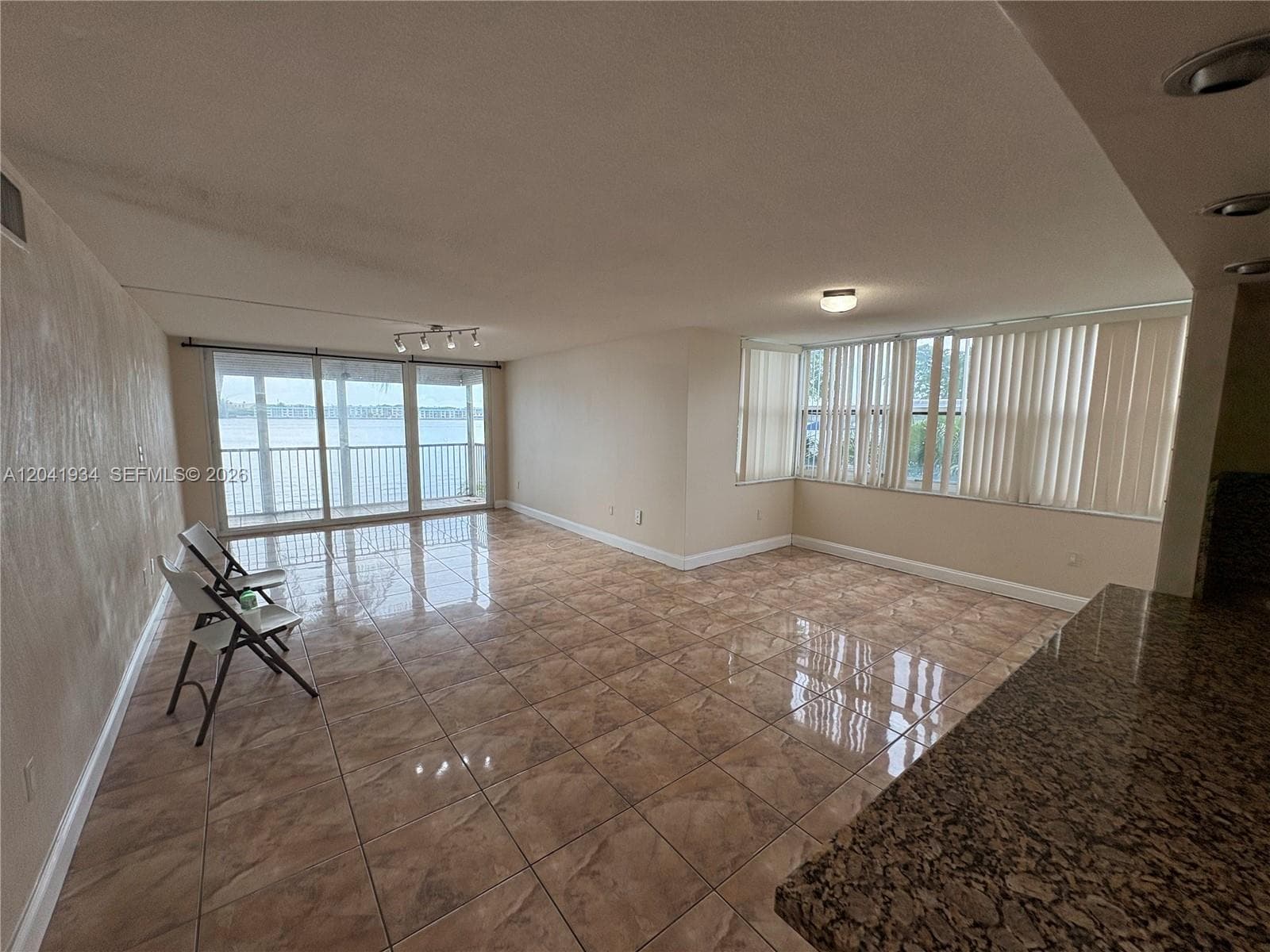 1075 NE Miami Gardens Dr 211 photo 7