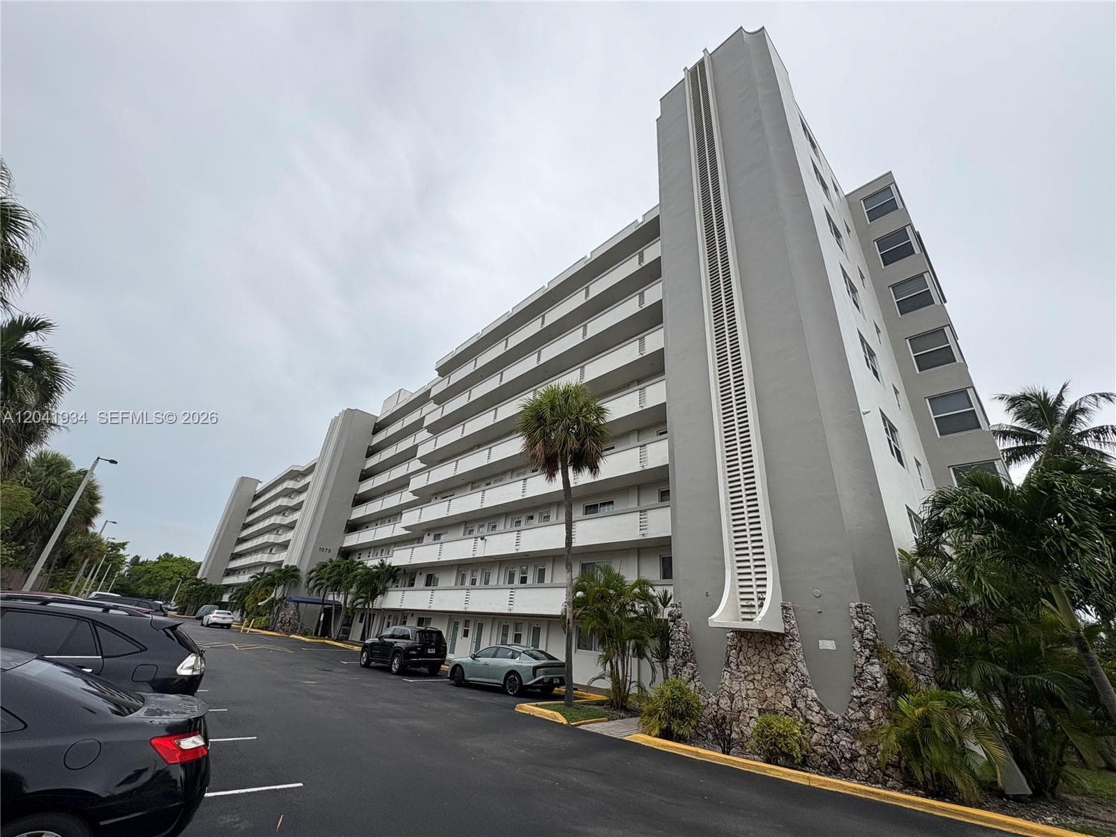 1075 NE Miami Gardens Dr 211 photo 1