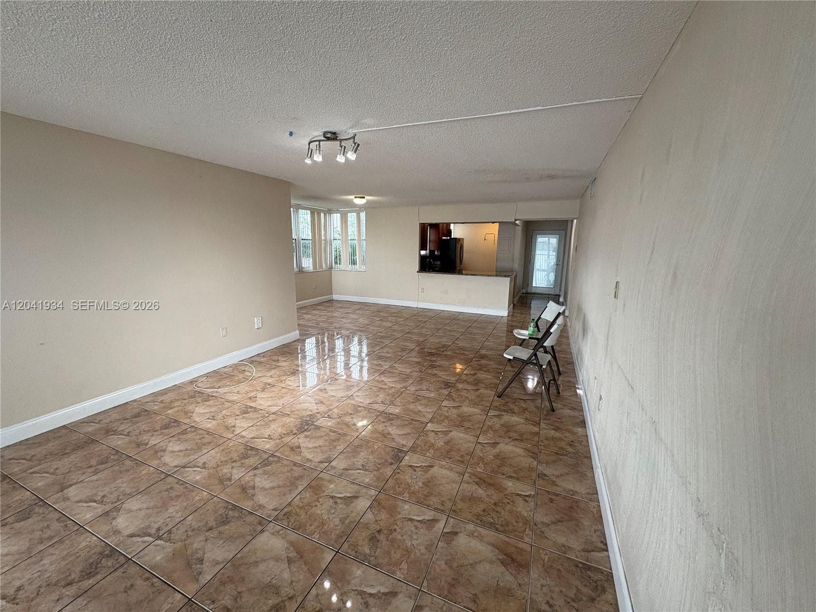 1075 NE Miami Gardens Dr 211 photo 9